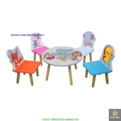 Bộ Bàn Ghế Mầm Non Tình Bạn NGOTICO CSFRE4M