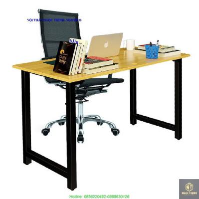 Bộ Bàn Rec-T Đen Và Ghế Đen NGOTICO NTC16A