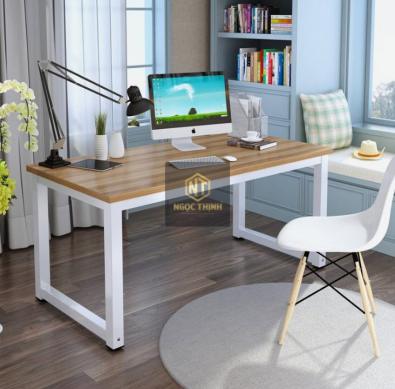 Bàn Làm Việc Hiện Đại 