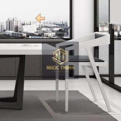 Bàn gỗ làm việc văn phòng và 4 lý do bạn nên Rinh Ngay