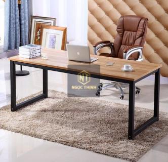 Bàn làm việc gỗ công nghiệp chất lượng, bền bỉ với thời gian