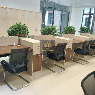 Bàn làm việc gỗ tự nhiên phong cách hiên đại, chuyên nghiệp BLV 